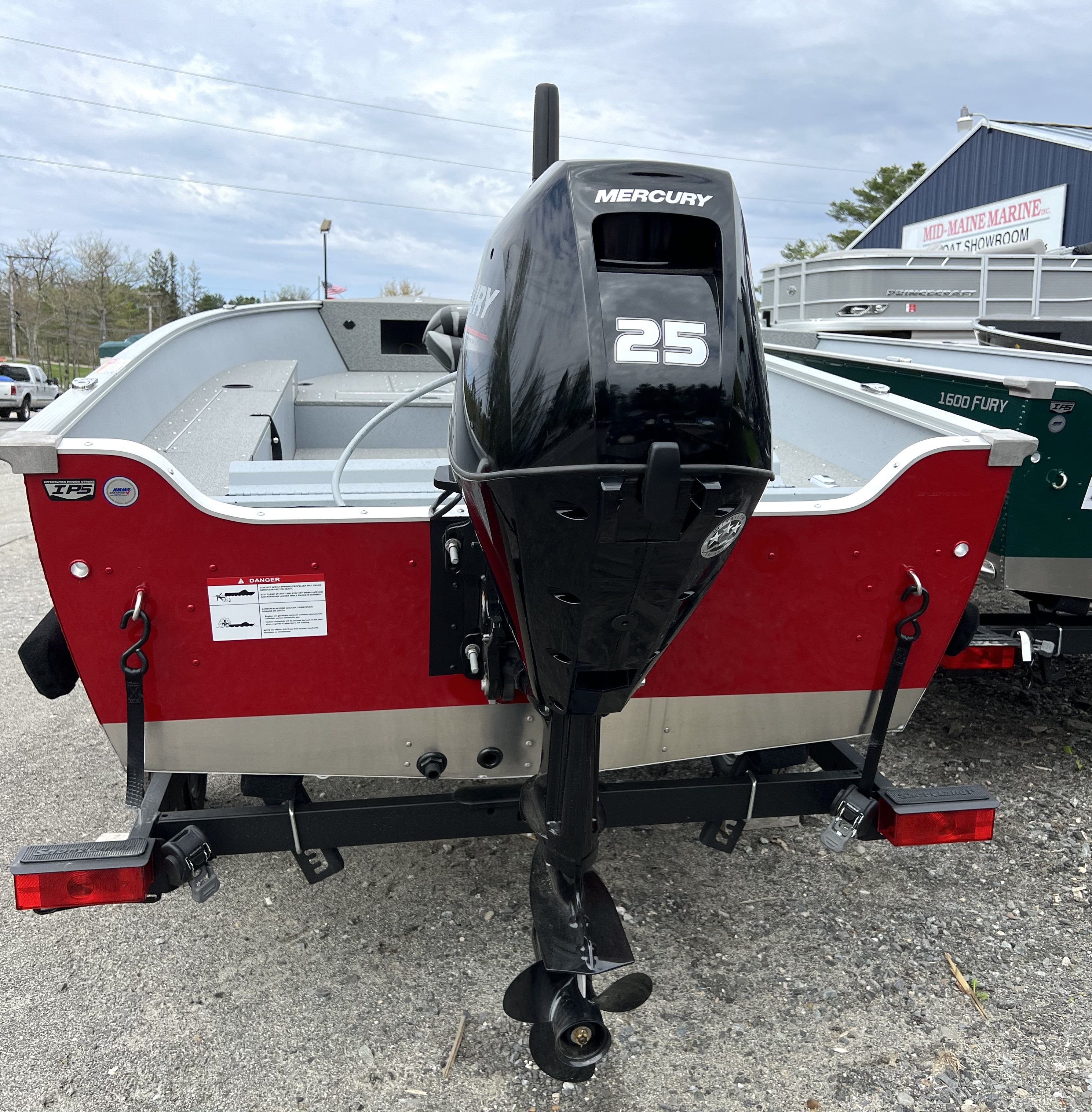 2025 Lund Fury 1600 Tiller - Photo 11